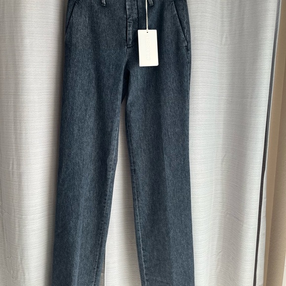 Closed “Sasia” Jeans hard to find NWT - Picture 1 of 12
